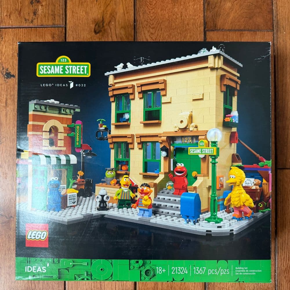 Lego Sesame Street new, unopened 21324